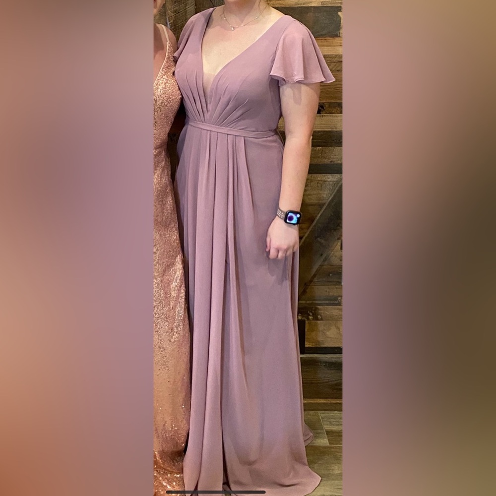 AZAZIE REVERIE. A10. Dusty Rose. Worn once.